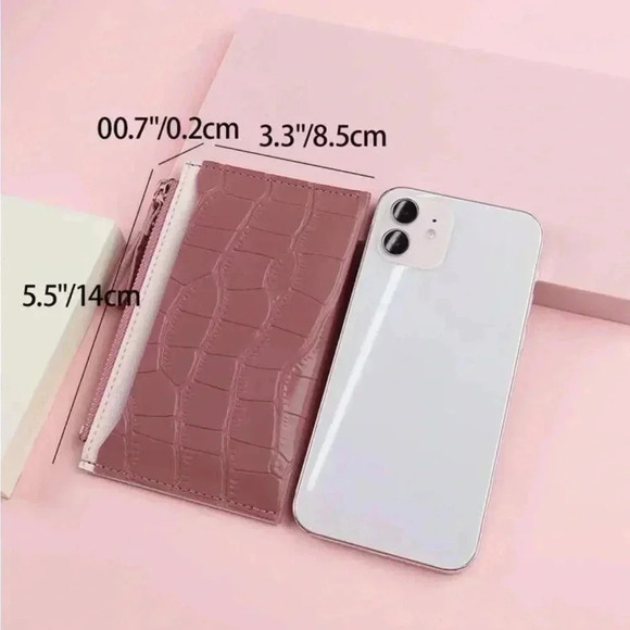 ⚠️Clearance Dusty Pink Crocodile Print Cardholder / Wallet - Picture 4 of 4